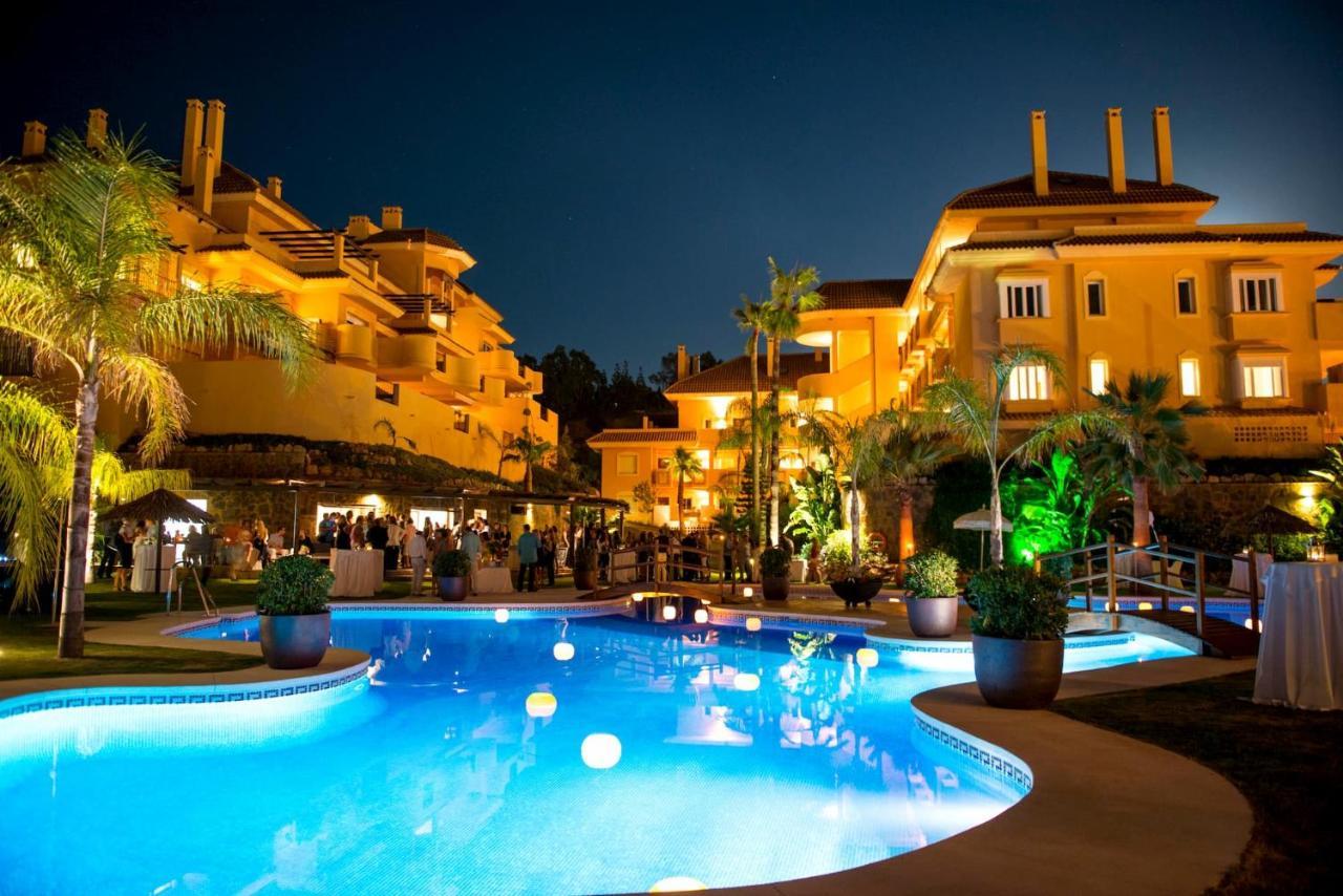 Luxury 2 Bedroom Apartment, Close To The Sea And The Golf Course, Aloha Hills Club Apartament Marbella